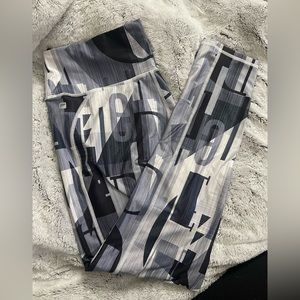 Fabletics x Demi Lovato XL Leggings